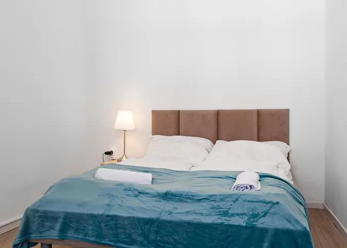 Apartment Beautiful 2br With Wifi In A Prime Location *