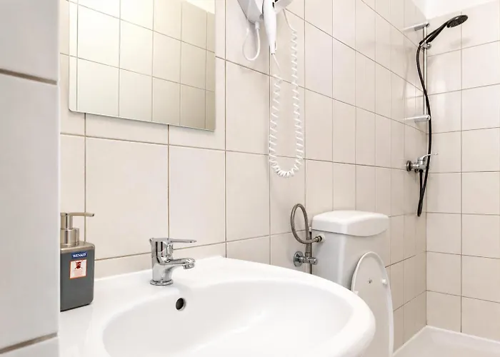 شقة Beautiful 2br With Wifi In A Prime Location